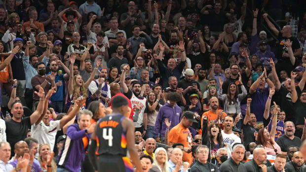 Phoenix Suns fans